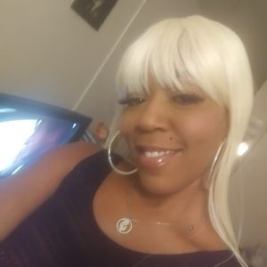 Meet your Posher, Angeleta